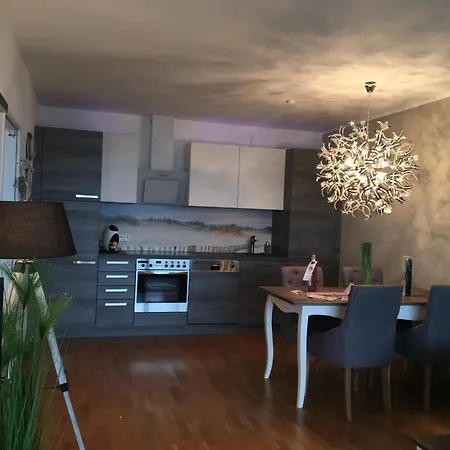Strandsuite Direkt An Der Seebruecke Meerblick * Scharbeutz
